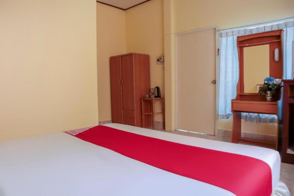 Oyo 681 Paradise Hotel Ao Nang 外观 照片